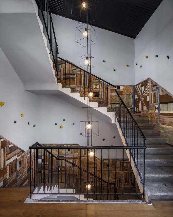 樓梯間空間 樓梯間空間